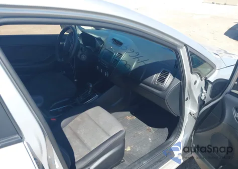 2018 Kia Forte Lx из США, поврежденный, VIN 3KPFL4A79JE179037